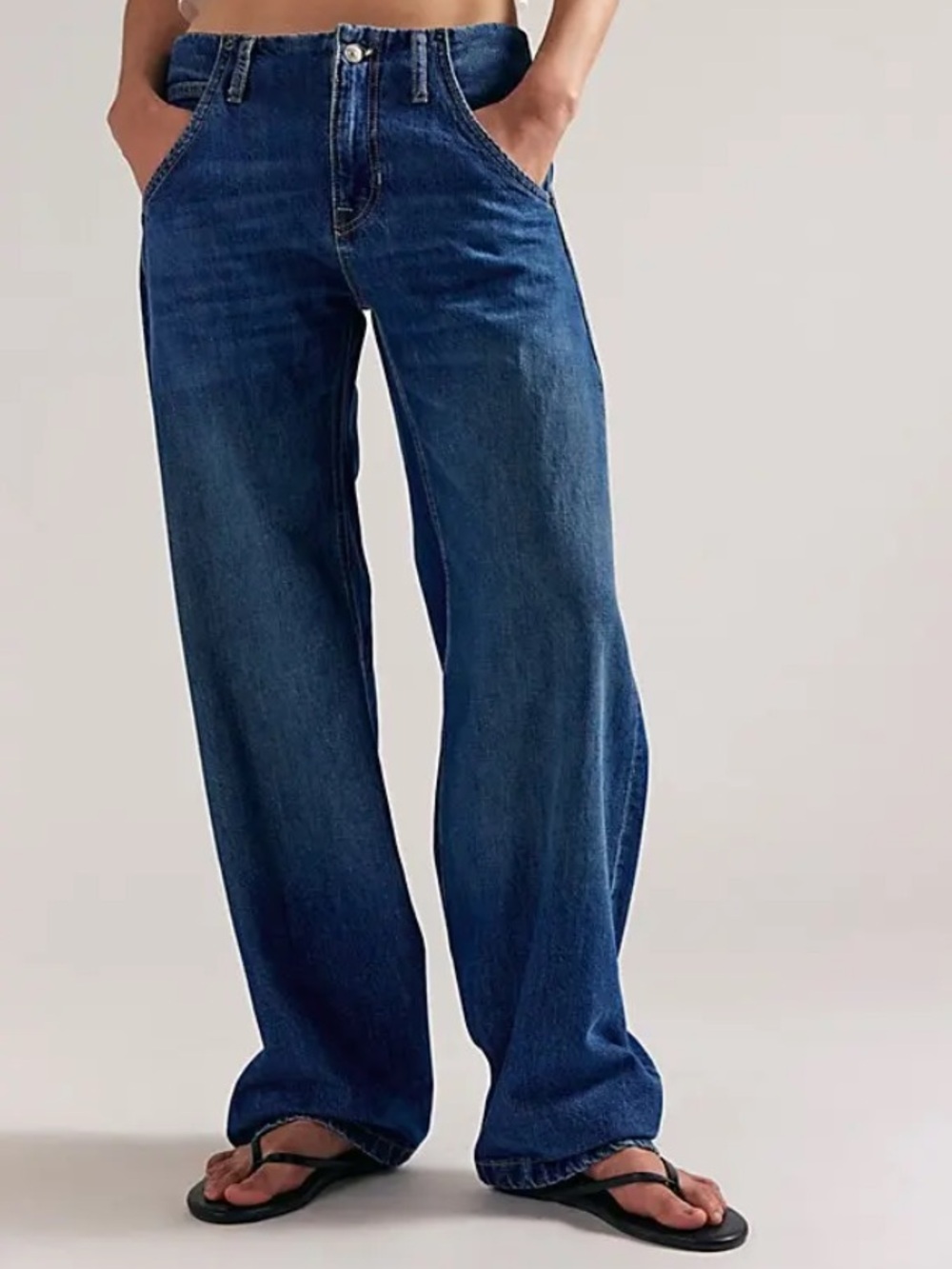 Free People We The Free Mia Flare Jeans Size 27 NWT Dark Wash Blue Denim - Picture 2 of 14